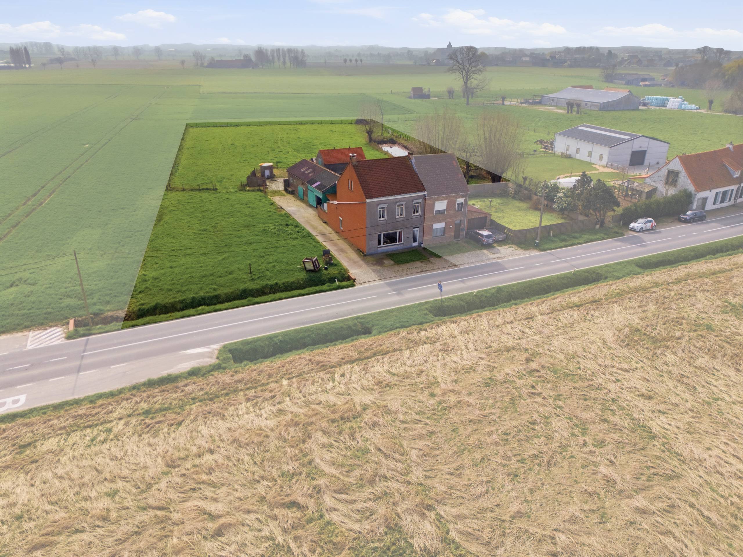 Halfopen woning met weide in Beveren aan de Ijzer - foto 3