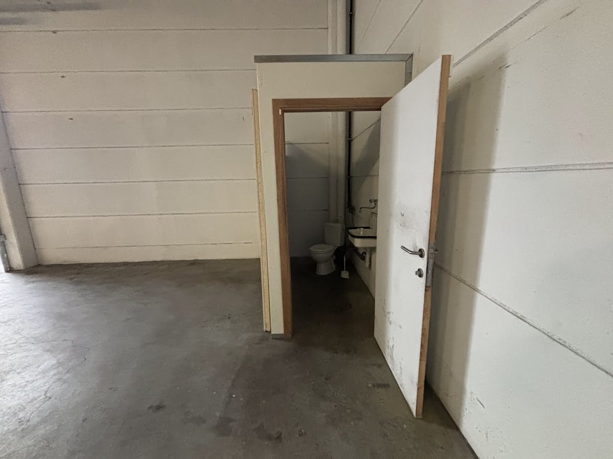 Entrepôt à louer d'environ 1 260 m² à Kuurne - photo 4