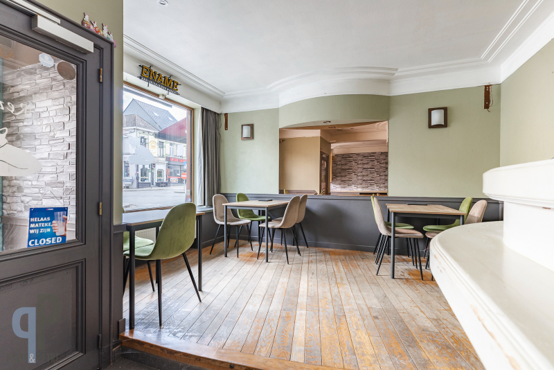 Multifunctioneel, commercieel pand met woonst en garage - foto 3