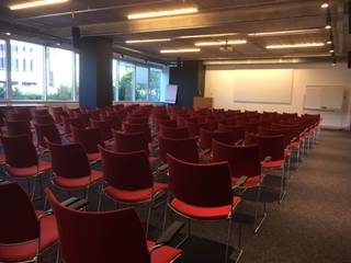 Offices easily accessible, ideally located at the foot of the Atomium and in green surroundings. Several facilities available on site, such as...