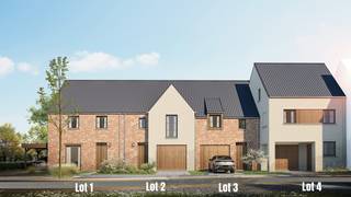 * Sleutel op de deur gesloten nieuwbouwwoning met hoge afwerkingsgraad in Wontergen (Deinze)<br />* Verkaveling bestaande uit 4 loten voor 1 halfopen en 3 gesloten bebouwingen<br />* Energiezuinige woning met warmtepomp, vloerverwarming, zonnepanelen, regenwaterrecuperatie en ventilatiesysteem D<br />* Gelijkvloers : inkomhal - toilet - leefruimte met open keuken - berging - inpandige garage<br />* Verdieping 1 : nachthal - toilet - 3 ruime slaapkamers - badkamer<br />* Verdieping 2 : zolder<br />* Outdoor : tuin <br />* Ruwbouwwerken gestart<br />* Aankoop mogelijk onder het 6% BTW-tarief<br />* Beschikbaar vanaf zomer 2027 <br />