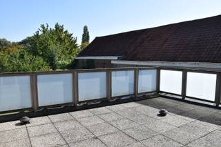 Gelegen in het hart van Gullegem, op een uitstekende locatie vlakbij winkels, horeca, scholen en een bushalte. Alles wat huurders nodig...