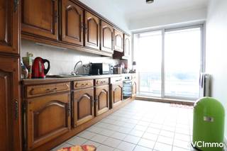 Composition :Sous-Sol : Cave : 5.92 m²Rez-de-chaussée :  hall d'entrée communÉtage 3 : Hall d'entrée privatif : 11,42 m² avec toilette indépendante,...