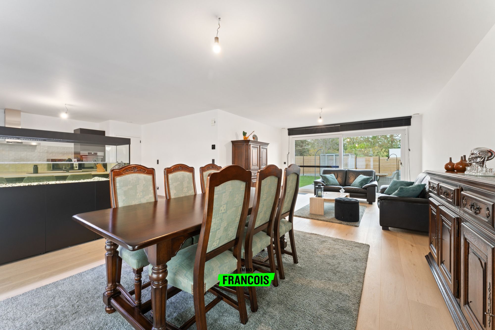 Uitzonderlijk ruime instapklare woning met 6-7 slaapkamers te Hooglede - foto 4