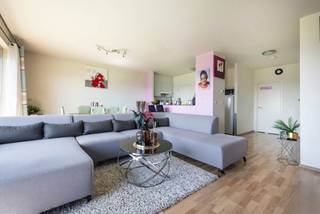 MOLENBEEK-SAINT-JEAN, wijk Mettewie, appartement van ± 95 m² woonoppervlakte gelegen op de 3e verdieping van een recent gebouw (2010). Het bestaat...