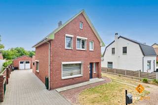 <p><span>Deze instapklare woning is gelegen op een perceel van 11a11ca, op een groene locatie. </span></p><p><span> </span></p><p><span>Indeling gelijkvloers:</span><span> inkomhal, woonkamer, bureau, keuken met eethoek, wasplaats, badkamer met douche en toilet. </span></p><p><span> </span></p><p><span>Indeling verdiep:</span><span> nachthal, 2 slaapkamers, badkamer met bad en toilet, berging. </span></p><p><span> </span></p><p><span>De woning beschikt tevens over een voorraadkelder en een zolderruimte voor extra opslag. </span></p><p><span> </span></p><p><span>Achter de woning bevindt zich een vrijstaande garage en een prachtige, ruime tuin. </span></p><p><span> </span></p><p><span>Troeven: </span></p><ul><li><span>Instapklaar</span></li><li><span>2 ruime slaapkamers</span></li><li><span>2 badkamers</span></li><li><span>Keuken met alle comfort</span></li><li><span>Eethoek met zicht op de tuin</span></li><li><span>Bureau / speelkamer / hobbykamer...</span></li><li><span>Elektriciteit conform AREI</span></li><li><span>Prachtige en ruime tuin</span></li><li><span>Ligging in het groen, vlak aan het bos</span></li></ul>