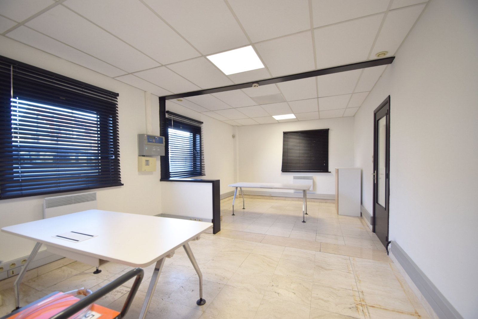 Kantoorgebouw te huur in Boeschepe (Frankrijk) – Uitstekende ligging vlak bij de Belgische grens - foto 4