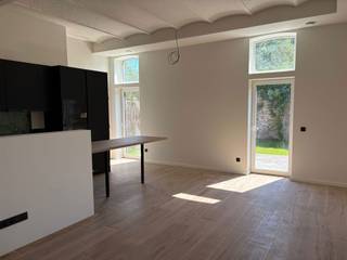 You can request a viewing via our website: https://vicusvastgoed.be/nl/te-huur.Go to the relevant property and click on “request a viewing”.After...