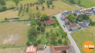 Aaigem - Vierkantshoeve uit 19de eeuwDeze hoeve is gelegen in de landelijke deelgemeente van Erpe-Mere met zijn natuur -en agrarische gronden, toch...