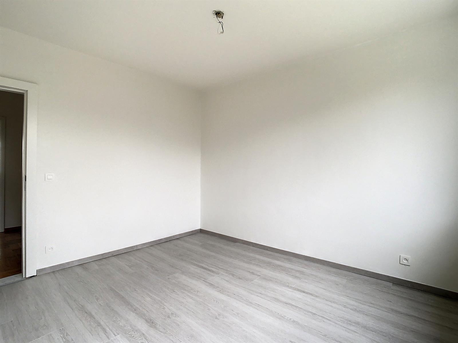 Appartement met (gedeelde) tuin in rustige straat - foto 5
