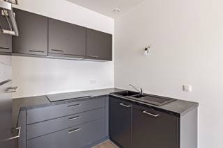 Découvrez cet appartement contemporain de 97 m² avec 2 grandes chambres et une salle de bain élégante équipée d'une baignoire confortable. La...