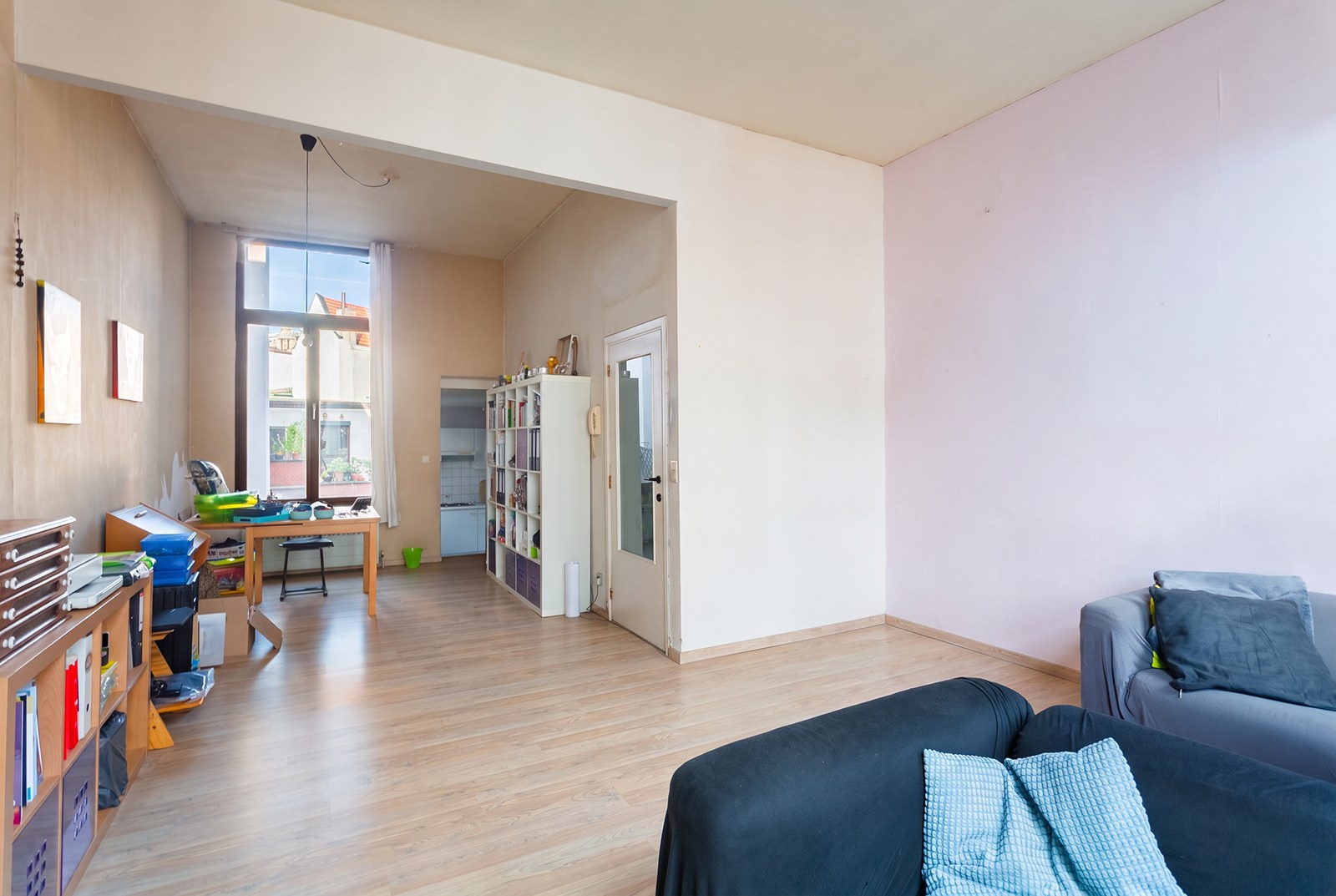 Te renoveren stadswoning met garage en tuin - foto 4