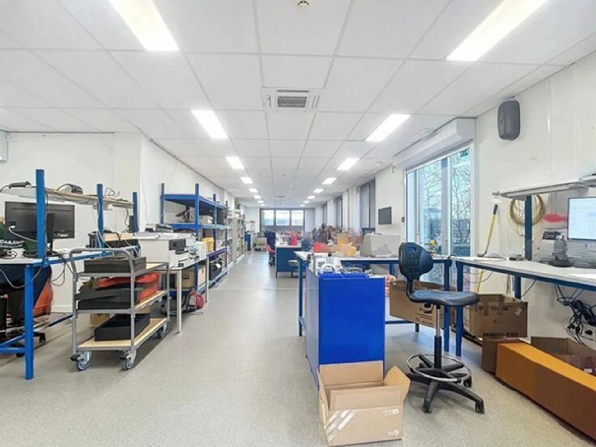 Polyvalent bedrijfsgebouw van 643m² te Mechelen-Noord - foto 4