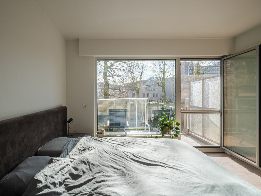 Instapklaar 2 slaapkamer appartement met terras en zonnige tuin - photo 5
