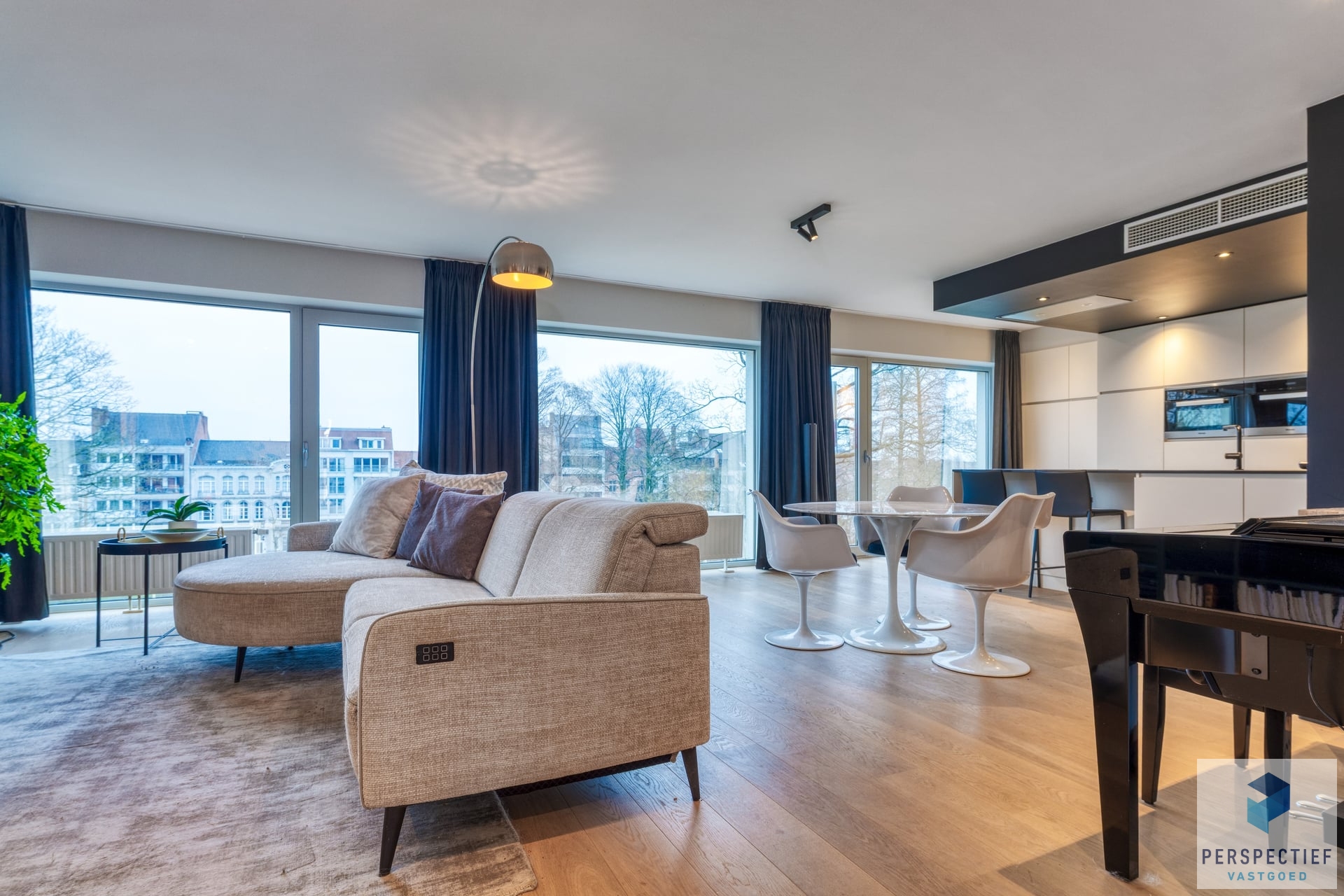 Modern Luxe-Appartement met 3slpk - terras en dubbele autostaanplaats - foto 2