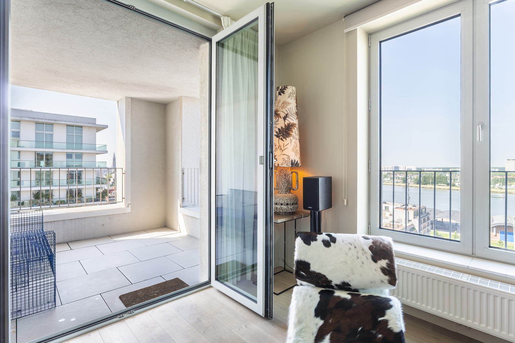 Lichtrijk appartement met unieke zichten over het Eilandje - foto 3
