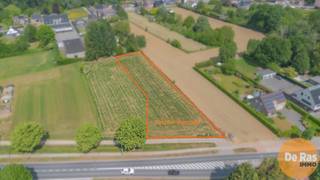 ERPE -MERE - Bouwgrond open bebouwing op centrale locatieDeze grond ligt op de Oudenaardsesteenweg, nabij Gentsesteenweg, openbaar vervoer en veel...