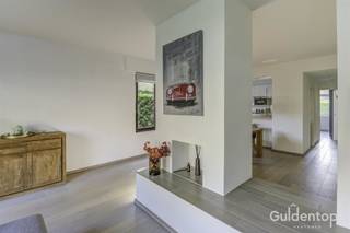 Welcome to this beautifully renovated 101m² apartment in Antwerp, an ideal home for modern style and comfort. This two-bedroom apartment has...