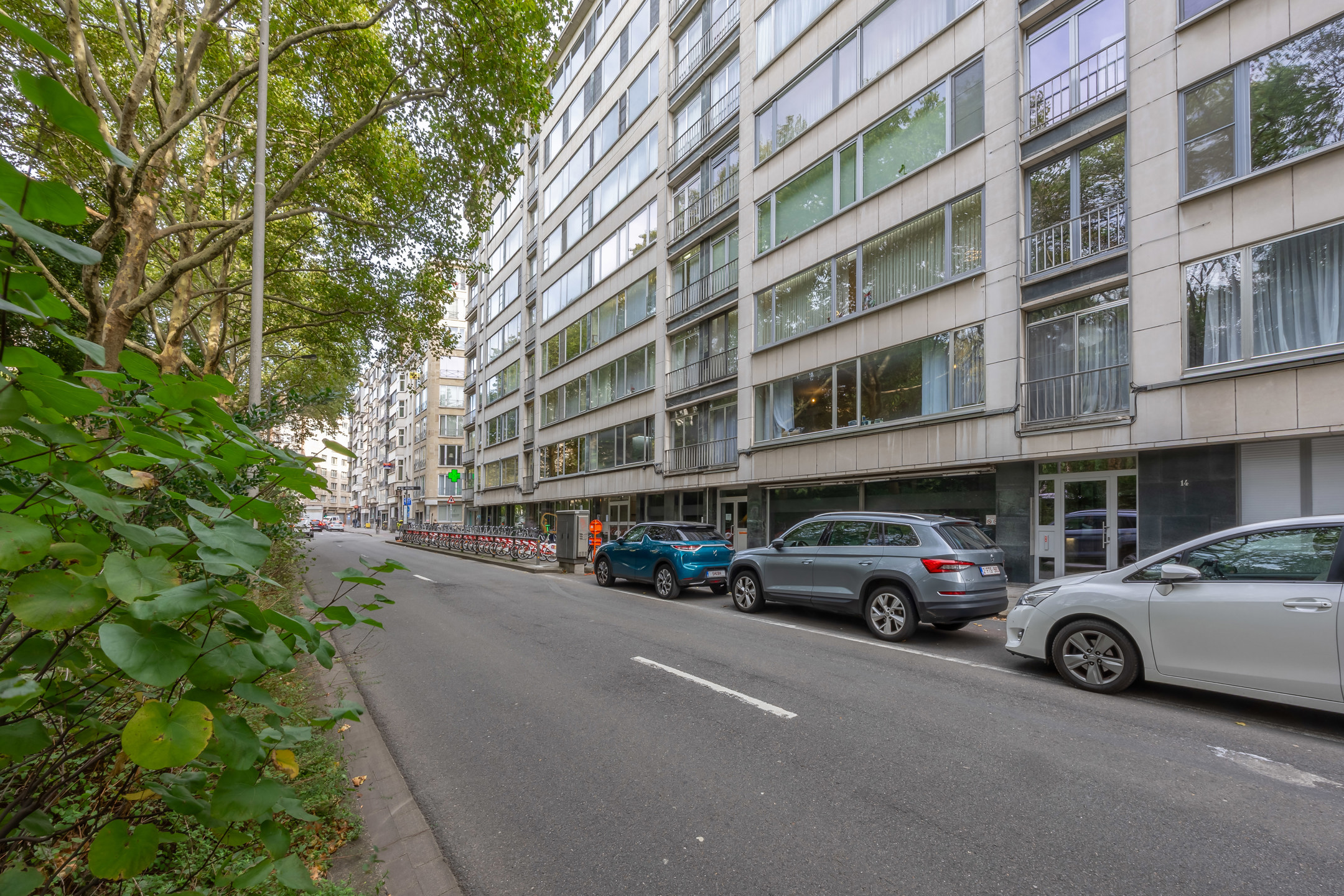 Commercieel handelspand (236m²) op centrale ligging - foto 3