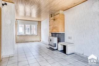 Op zoek naar een woning die je volledig naar jouw smaak kunt renoveren? Deze charmante driegevelwoning is gelegen op een gunstige locatie, vlak...