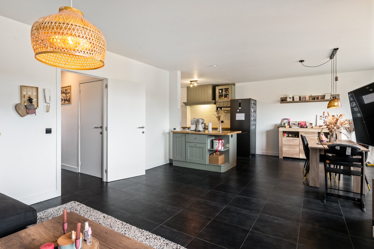 Ruim instapklaar appartement met 2 slaapkamers en terras op centrale ligging in Kapellen - foto 5