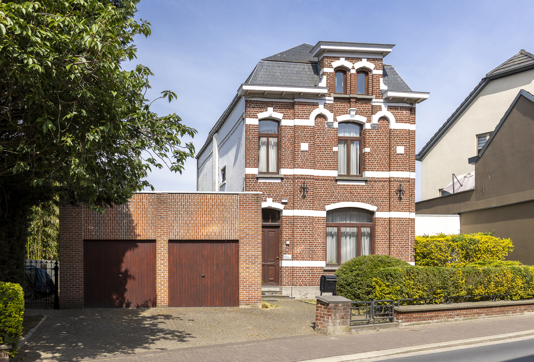 Karaktervolle woning met bureau in centrum Ternat - foto 1