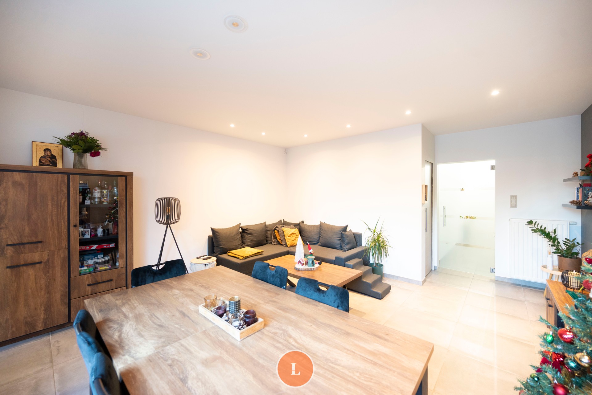 Instapklare gezinswoning met garage en tuin in Wevelgem. - foto 4