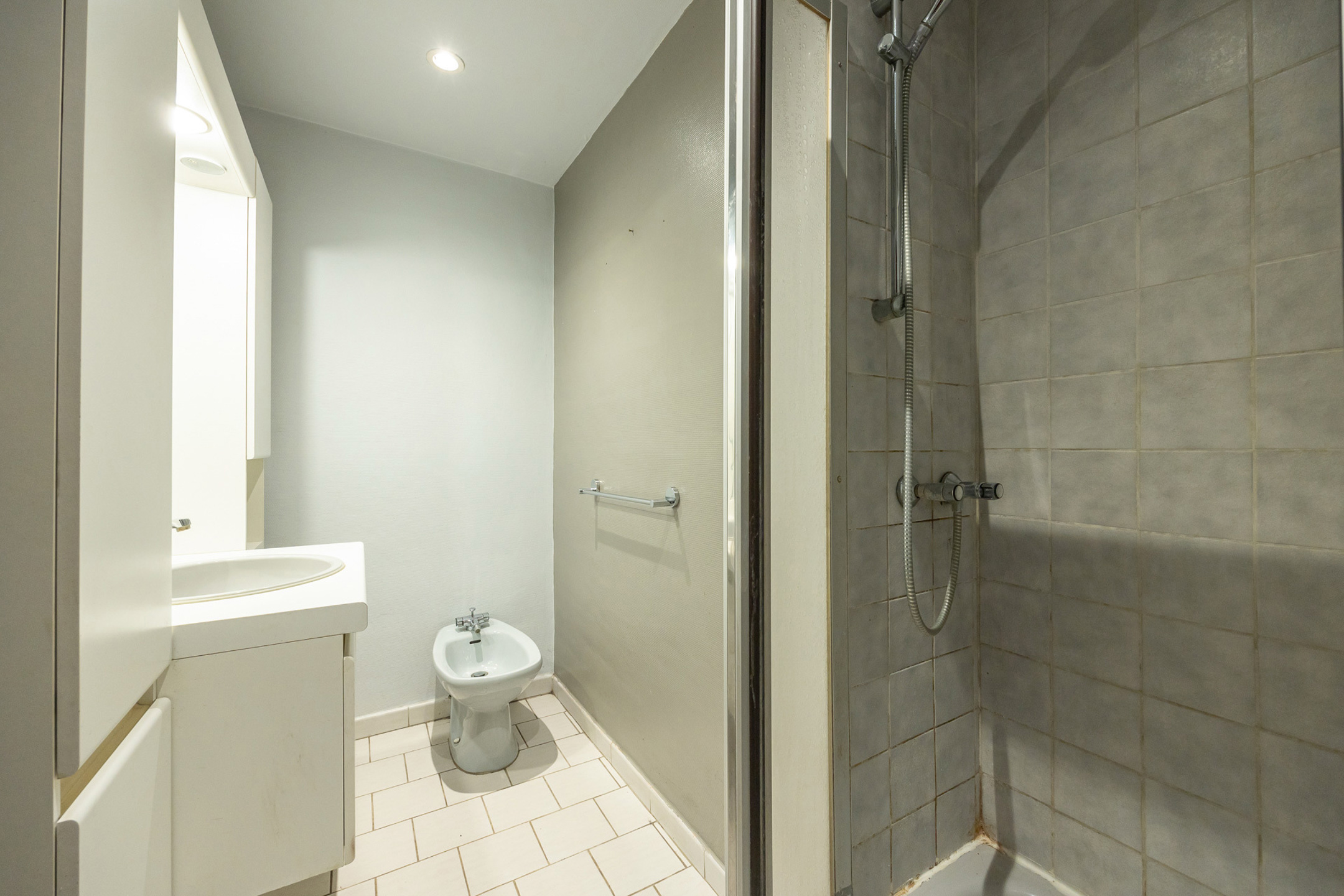 WOMMELGEM - Te renoveren woning met zuidoost gerichte tuin - foto 5