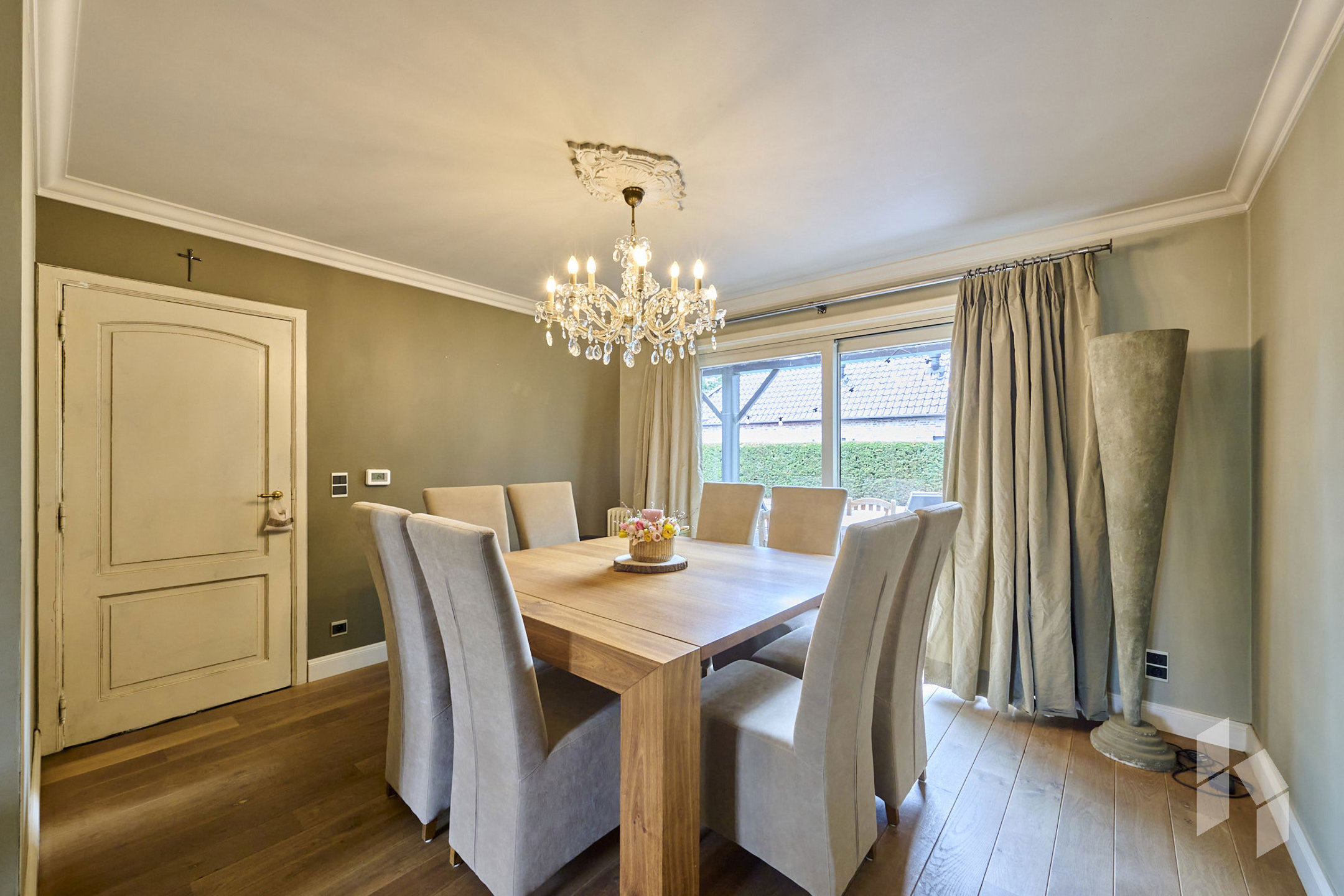 Karaktervolle woning met 4 tot 5 slpks en zwembad op 1586 m²! - foto 5