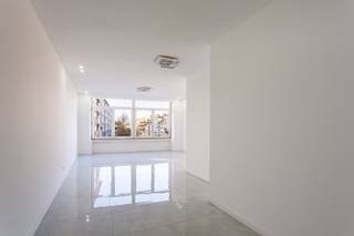 Gelegen op een toplocatie voor wie mobiliteit belangrijk is: openbaar vervoer (tram, bus, trein en de Antwerpse Velo’s) bevindt zich op...