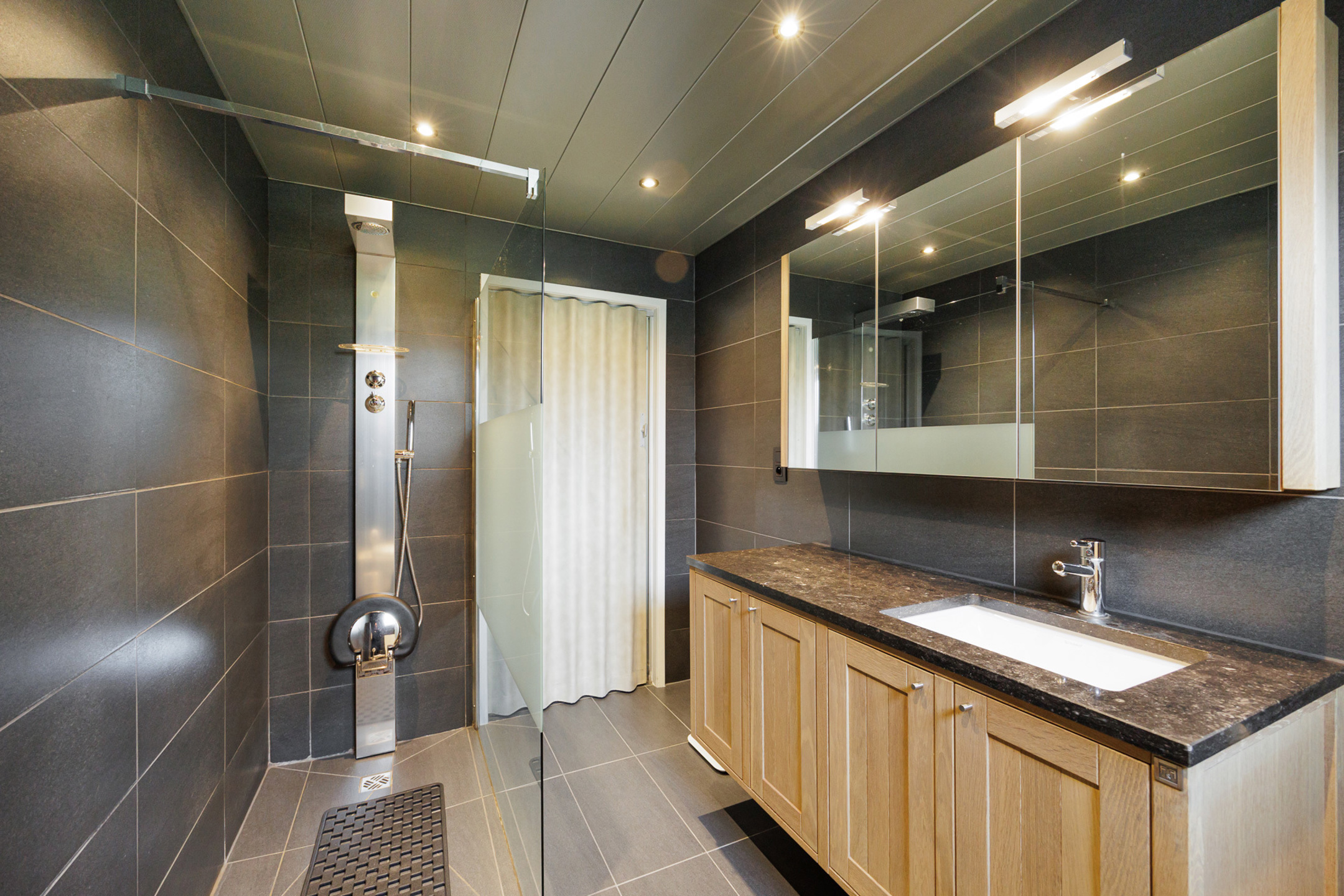 Woning met 3 slpks, garage en zonnepanelen te Turnhout! - foto 4