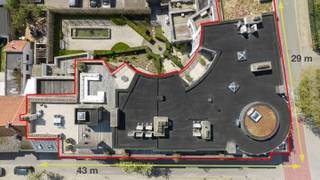 Deze luminieuze penthouse is de absolute top voor wie op zoek is naar een appartement in de Kempen op centrumlocatie, voorzien van alle comfort...