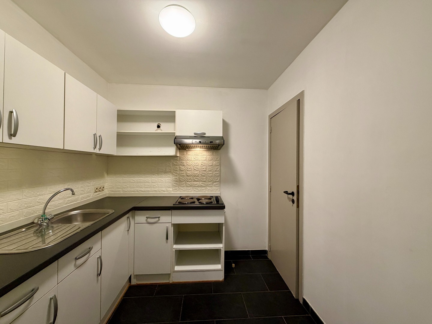 Instapklaar 1-slaapkamerappartement op een boogscheut van centrum Roeselare! - foto 3