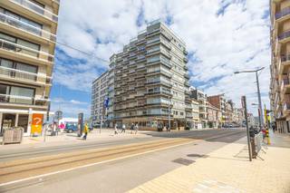 Op zoek naar een charmant en makkelijk te onderhouden appartement op een toplocatie aan zee?Ontdek dit instapklare 1-slaapkamerappartement op de 7de...
