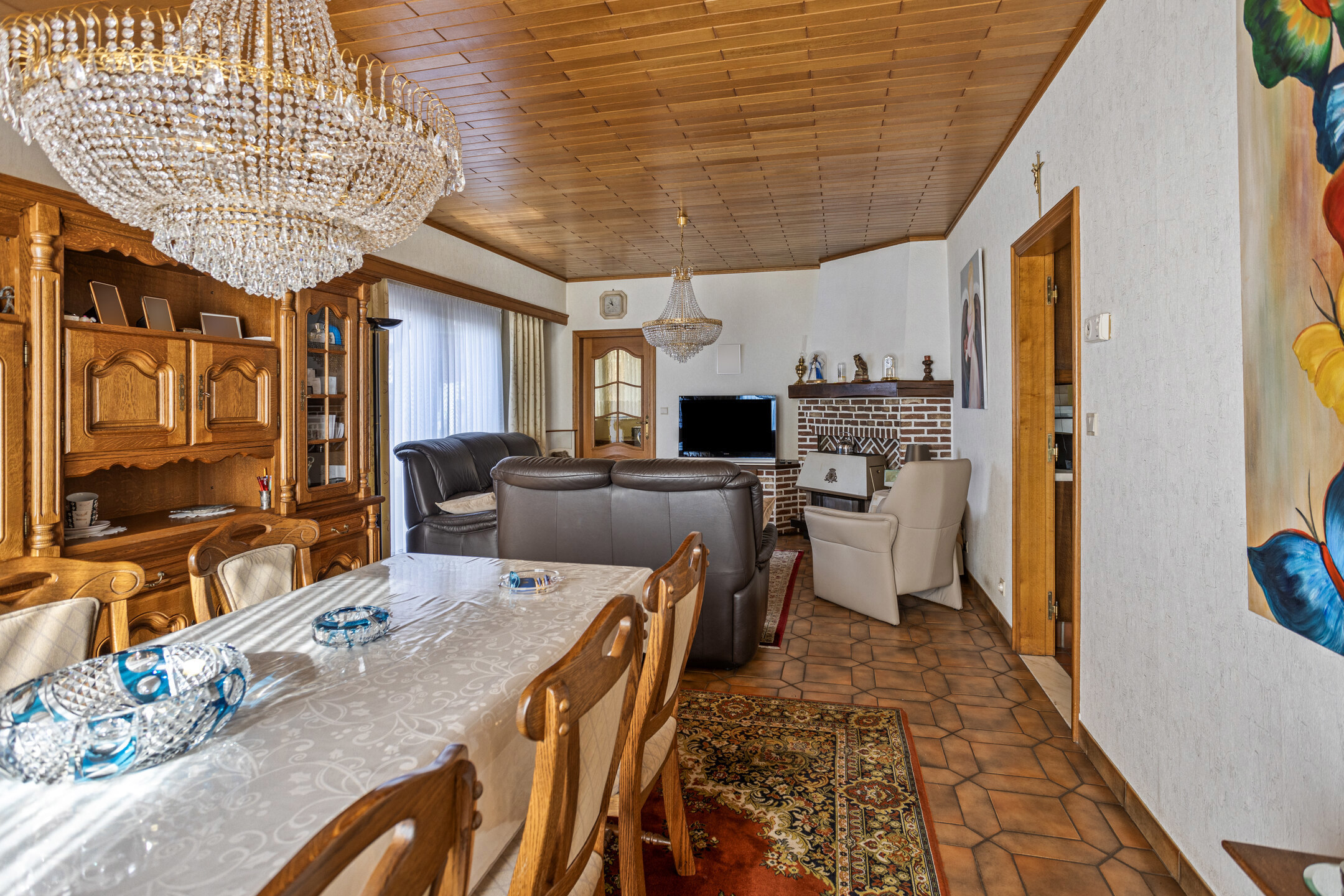 3 slpk woonst, handelsruimte én verhuurd benzinestation. - foto 5