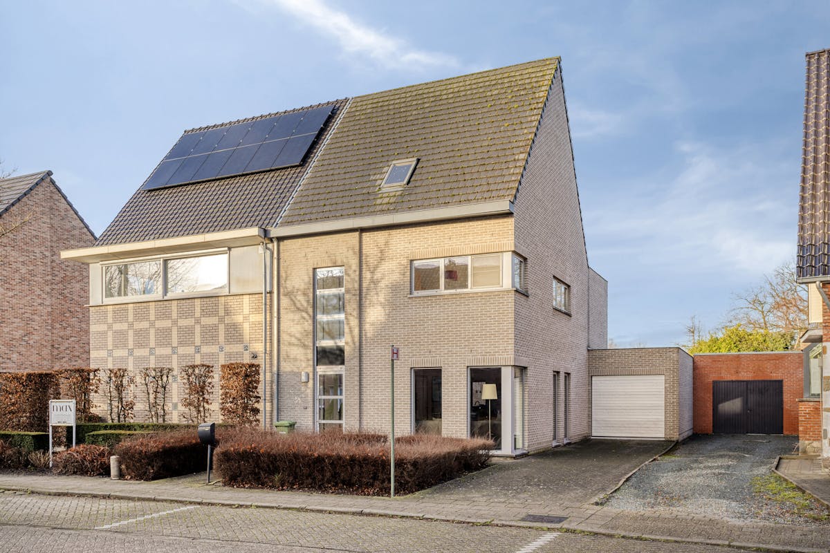 Maison familiale spacieuse et économe en énergie à vendre à Burcht - photo 2