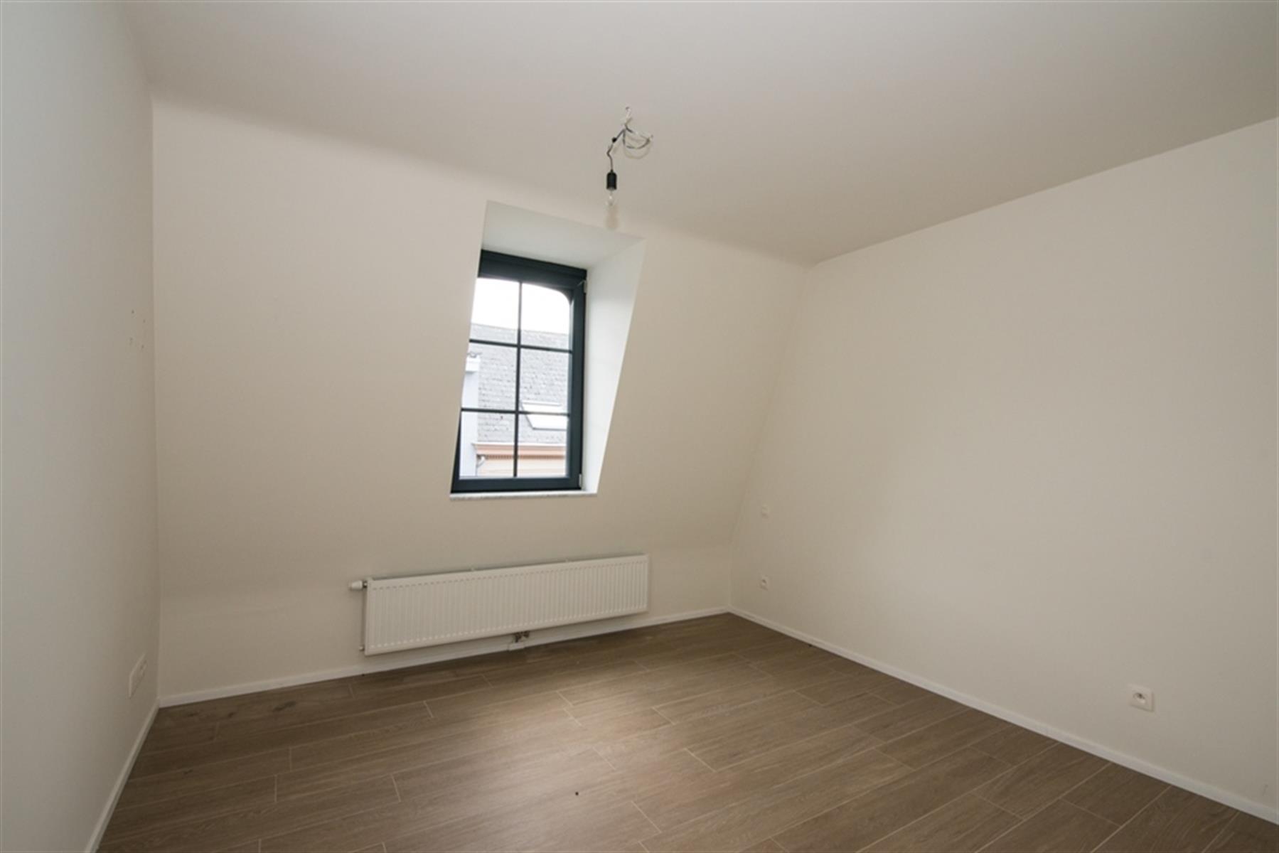 DAKAPPARTEMENT 2 SLPKS EN GROOT TERRAS IN CENTRUM KONTICH - foto 5