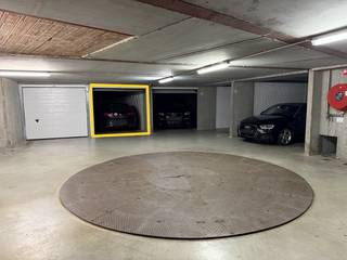 Garage for sale in Bruges