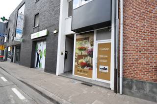 Commercial à vendre à Beveren-Kruibeke-Zwijndrecht