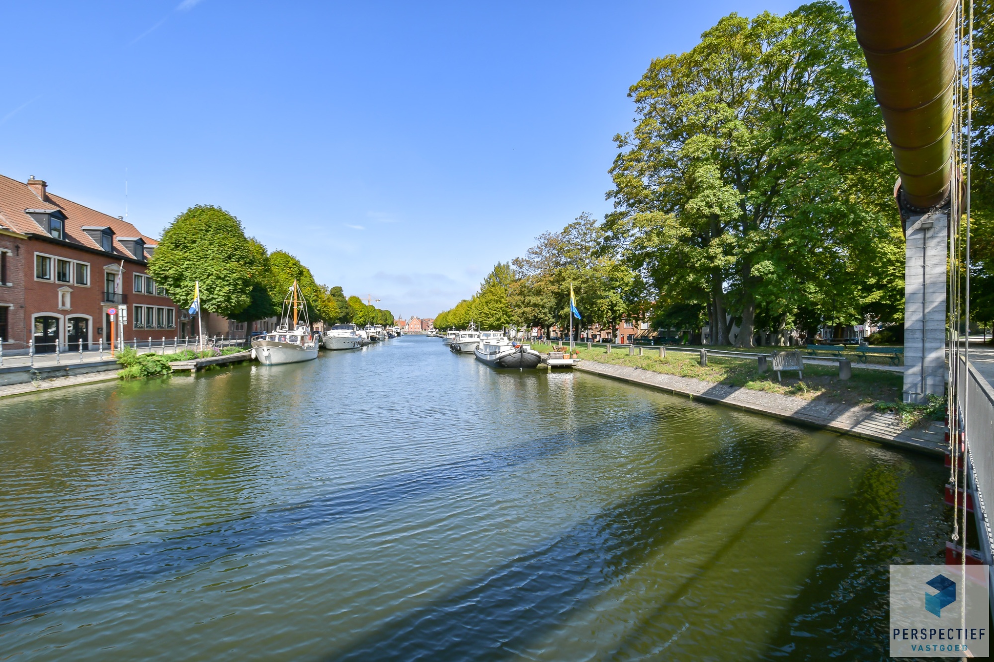 BEZOEKMOMENT VRIJDAG 13/02 VAN 16U30 TOT 18U | Hoogwaardig gerenoveerde stadswoning met prachtig zicht op de Coupure haven - foto 2