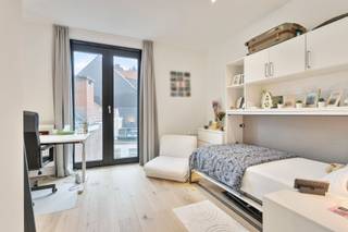 Looking for a hassle-free real estate investment with an attractive and stable return? In the vibrant heart of Leuven, on a prime location at 13-15 Louis Melsensstraat, we offer this recently and qualitatively renovated yield property, consisting of 15 student rooms with private sanitary facilities.<br /><br />The property was tackled with an eye for detail and sustainability: everything is picobello and meets current standards. Each room has its own shower, toilet and washbasin, ensuring great tenant comfort. In addition, there are 2 well-equipped communal kitchens that contribute to a pleasant living environment for the students.<br /><br />This property generates nice rental income and is fully licensed and equipped with the necessary certificates. Thanks to its central location - within walking distance of KU Leuven, shops, public transport and all amenities - rentals remain assured year after year.<br /><br />A few assets at a glance:<br /><br />15 licensed student rooms with private sanitary facilities<br /><br />2 communal kitchens<br /><br />Fully renovated with quality materials<br /><br />Top location in the centre of Leuven<br /><br />Attractive yield and stable rental income<br /><br />All permits and certificates available<br /><br />A rare investment opportunity on the Leuven real estate market. Interested? Contact BVM Vastgoed on 016 23 21 45 or via info@bvm-vastgoed.be for more information or a site visit.