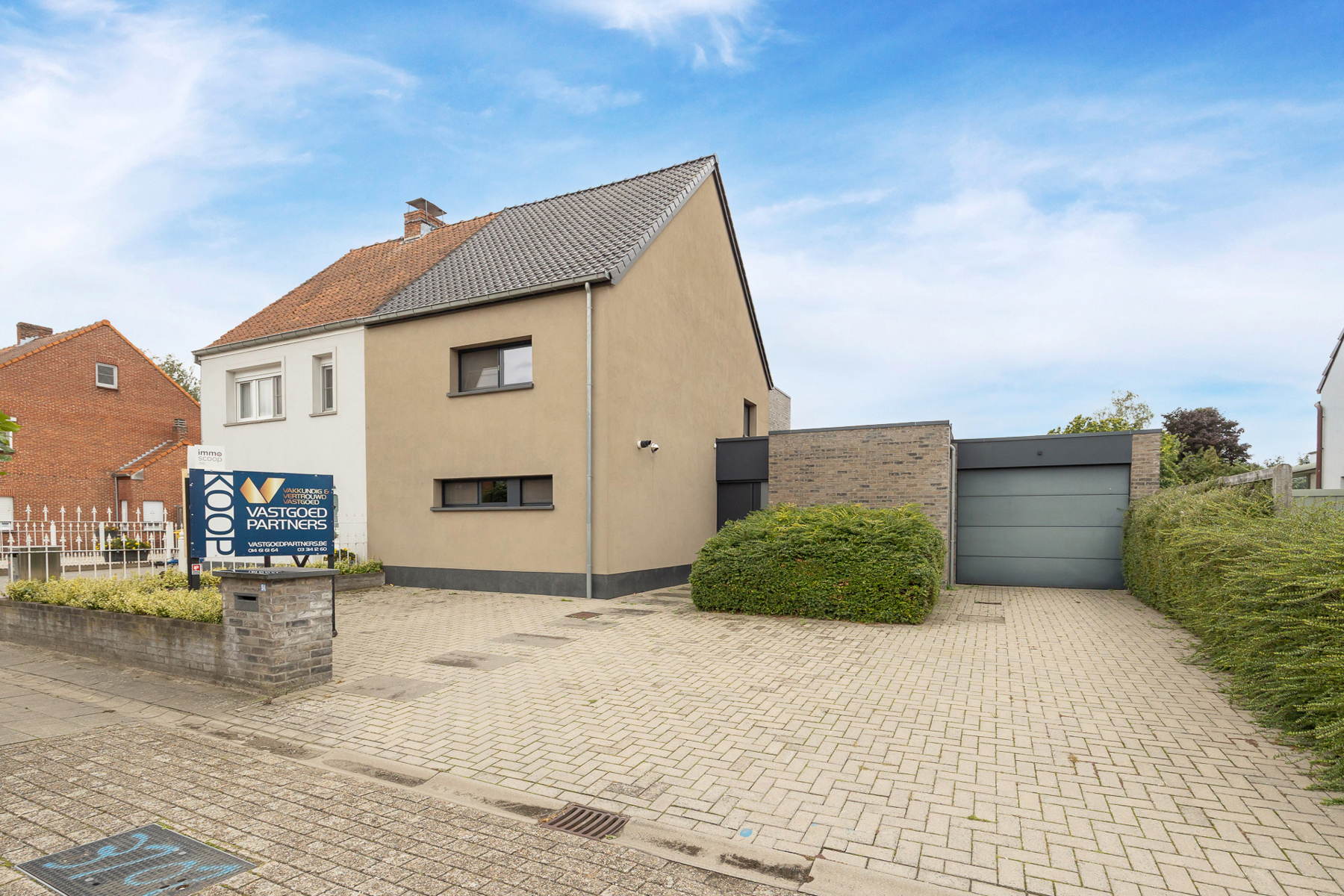 House for sale in Mol with 4 bedrooms - photo 1