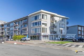 Frans Van Heymbeecklaan 1 - Deurne Spacious commercial ground floor (141 m²) on a top location in Deurne.On an easily accessible location in Deurne...