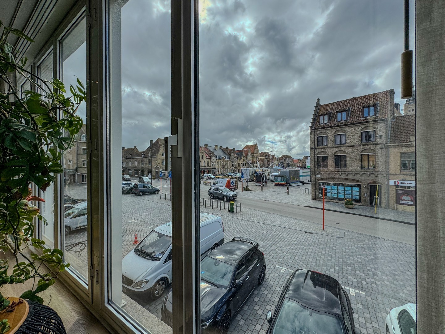 Zeer ruim appartement met 3 slaapkamers, 3 badkamers en gigantisch terras. - foto 5