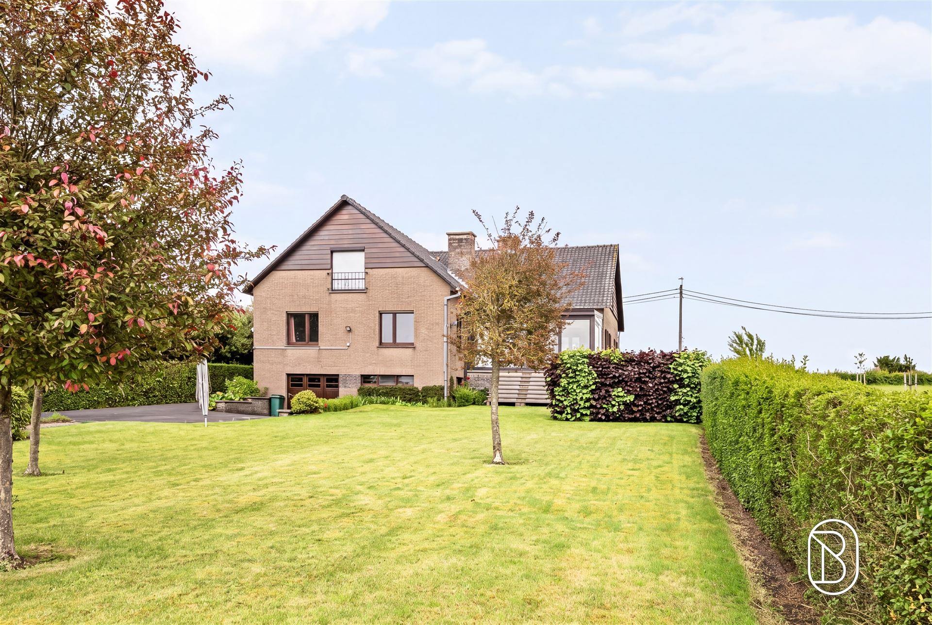 Degelijke villa met prachtig open zicht. - foto 4