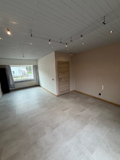 Instapklare woning met 3 slpks, tuintje en achtertoegang. - foto 4
