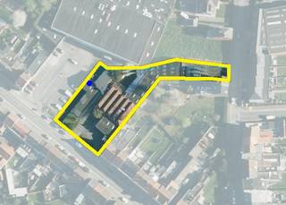 RUIME PROJECTGROND met een uitzonderlijk potentieel in het hart van Ronse, op een strategische locatie tussen de Elzeelsesteenweg en de...