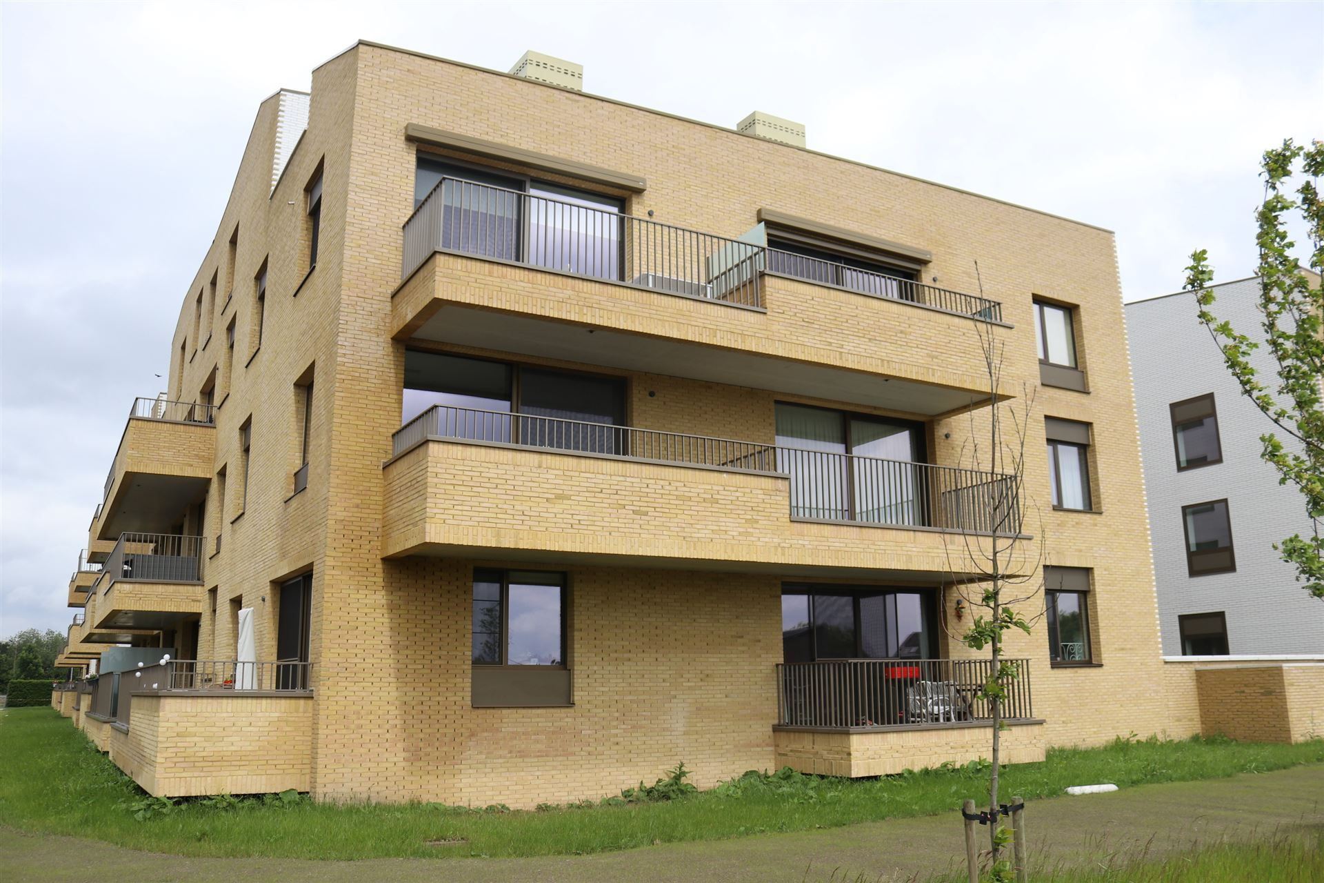 Appartement met 2 slaapkamers en terras - foto 1