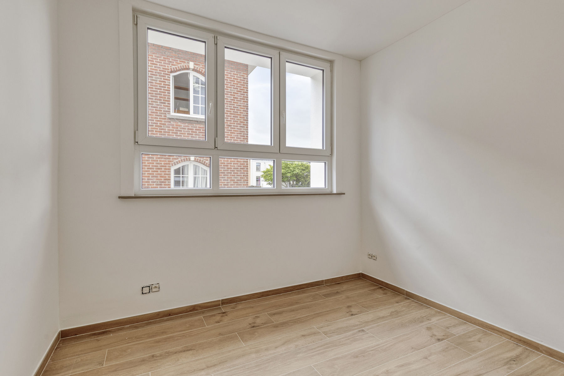 Gerenoveerd 2-slpk appartement in wijk Pulhof Berchem - foto 5