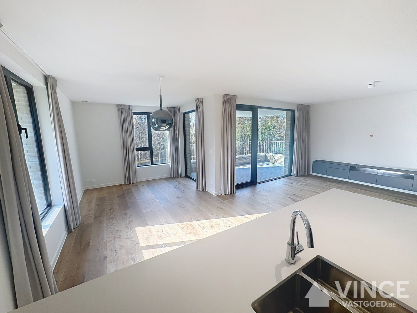 Modern appartement te huur met mooi uitzicht en veel lichtinval - foto 4